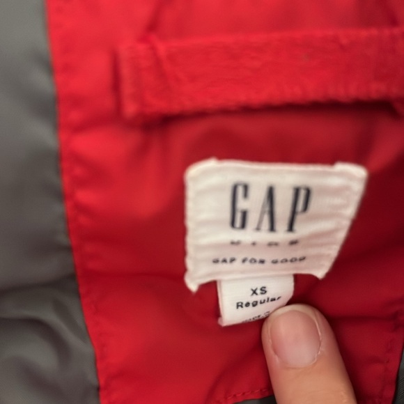 Gap Kids Puffer Vest (Size XS) - Picture 2 of 3